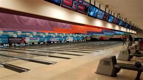 Reviews of Lava Lanes of Medford (Bowling Alley) .